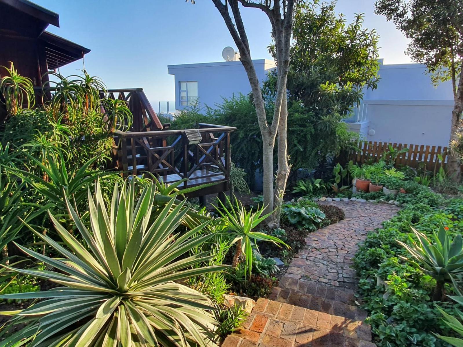 Peaceful Guest Suite With Balcony Views And Garden Setting Brenton-on-Sea Bagian luar foto