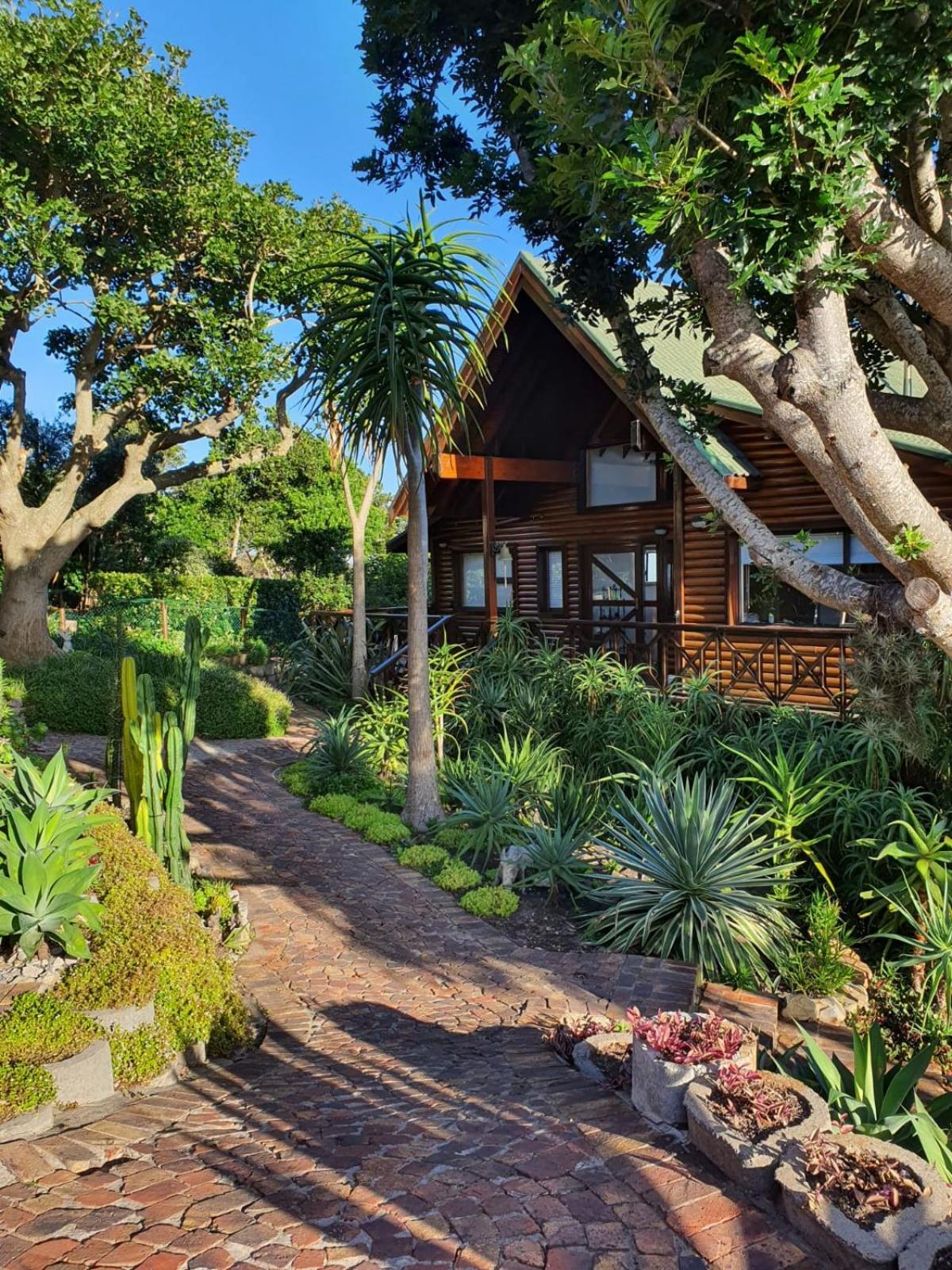 Peaceful Guest Suite With Balcony Views And Garden Setting Brenton-on-Sea Bagian luar foto