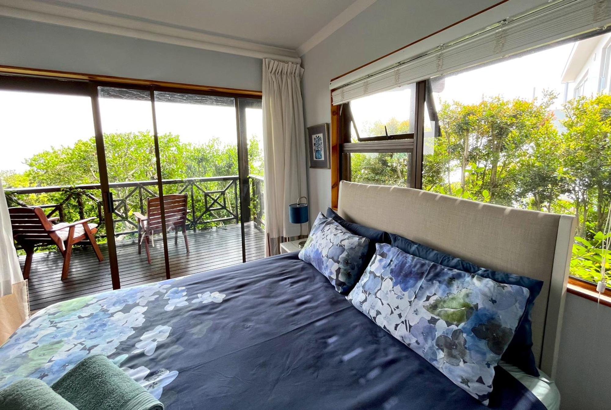 Peaceful Guest Suite With Balcony Views And Garden Setting Brenton-on-Sea Bagian luar foto