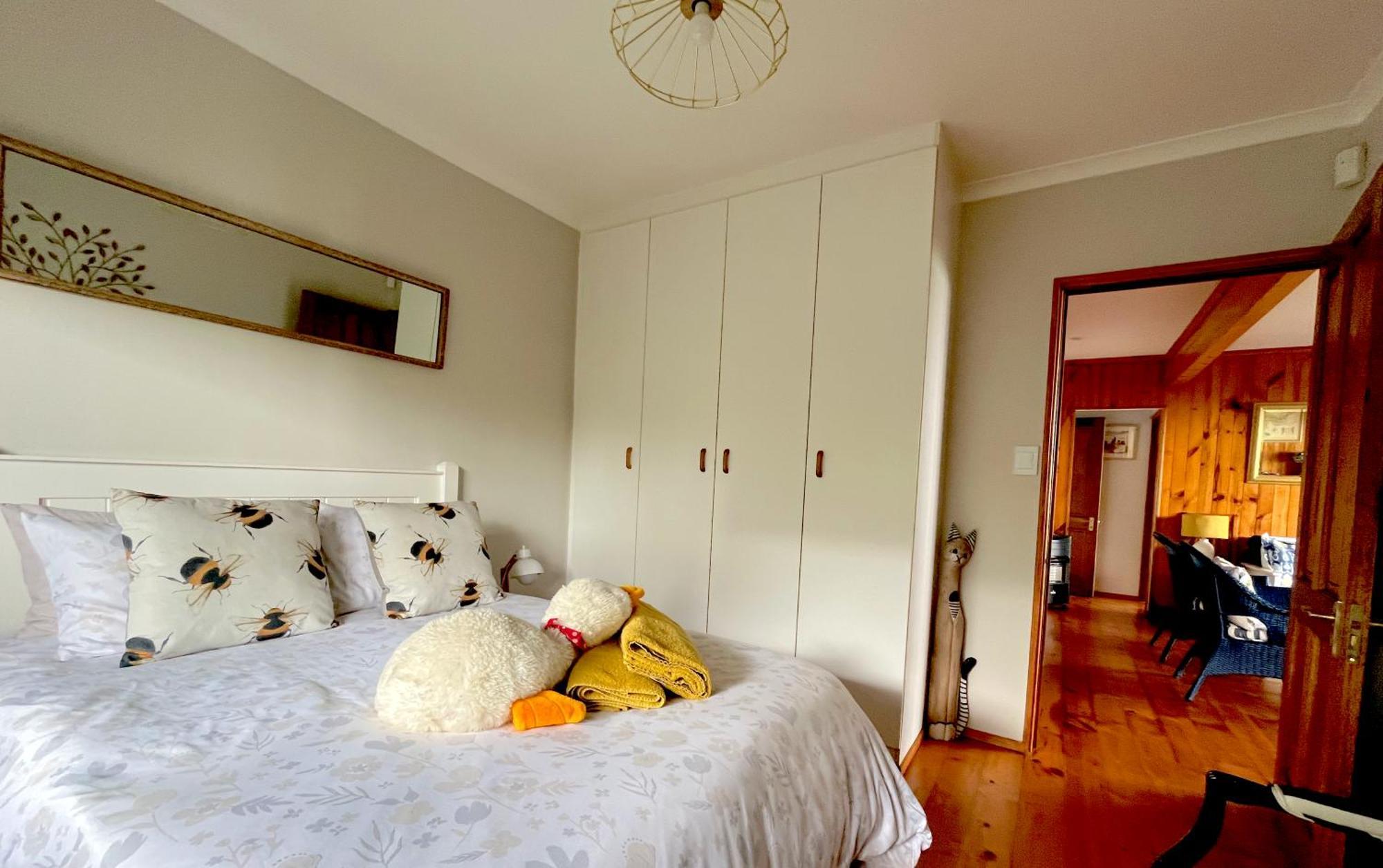 Peaceful Guest Suite With Balcony Views And Garden Setting Brenton-on-Sea Bagian luar foto
