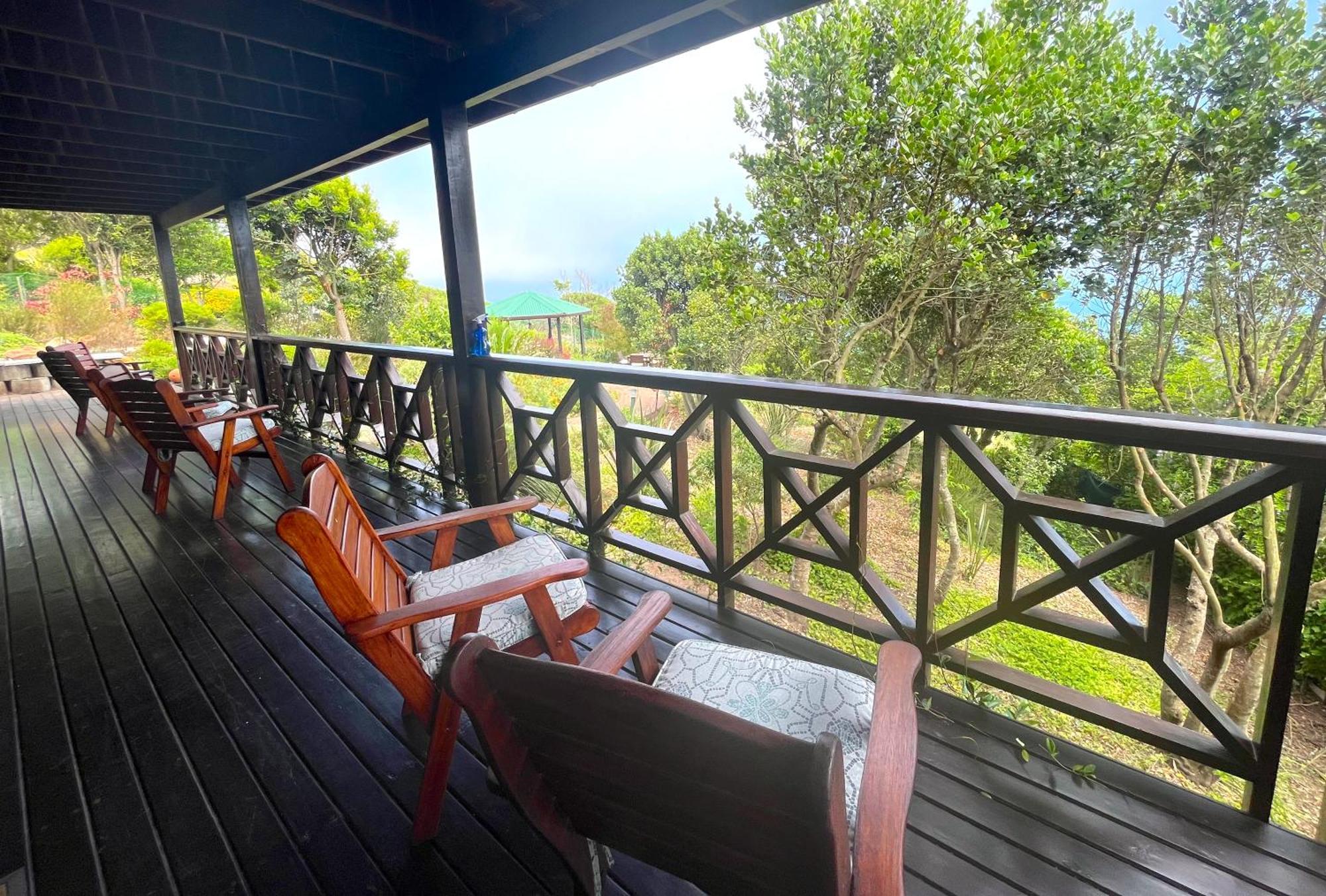 Peaceful Guest Suite With Balcony Views And Garden Setting Brenton-on-Sea Bagian luar foto