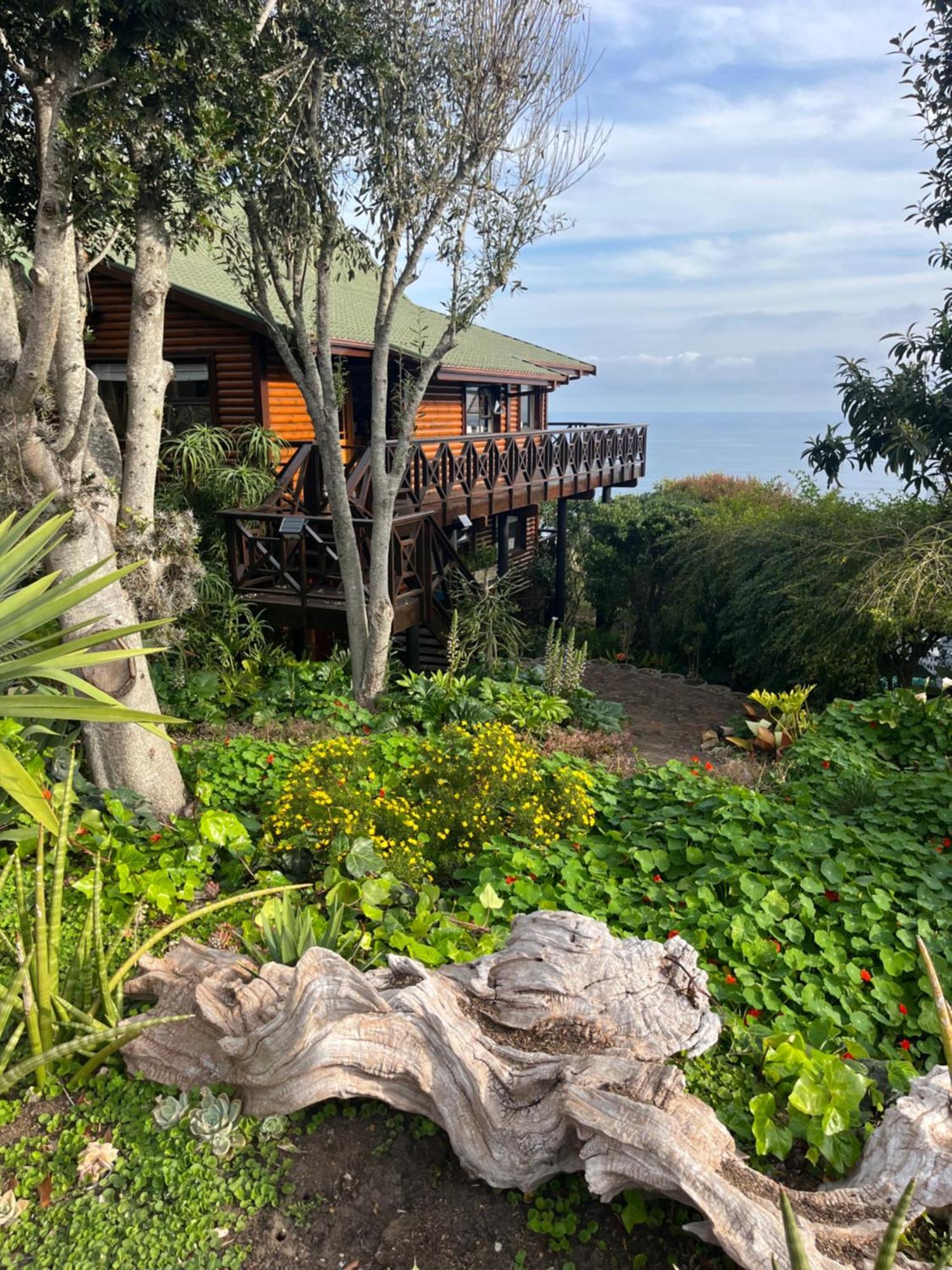 Peaceful Guest Suite With Balcony Views And Garden Setting Brenton-on-Sea Bagian luar foto