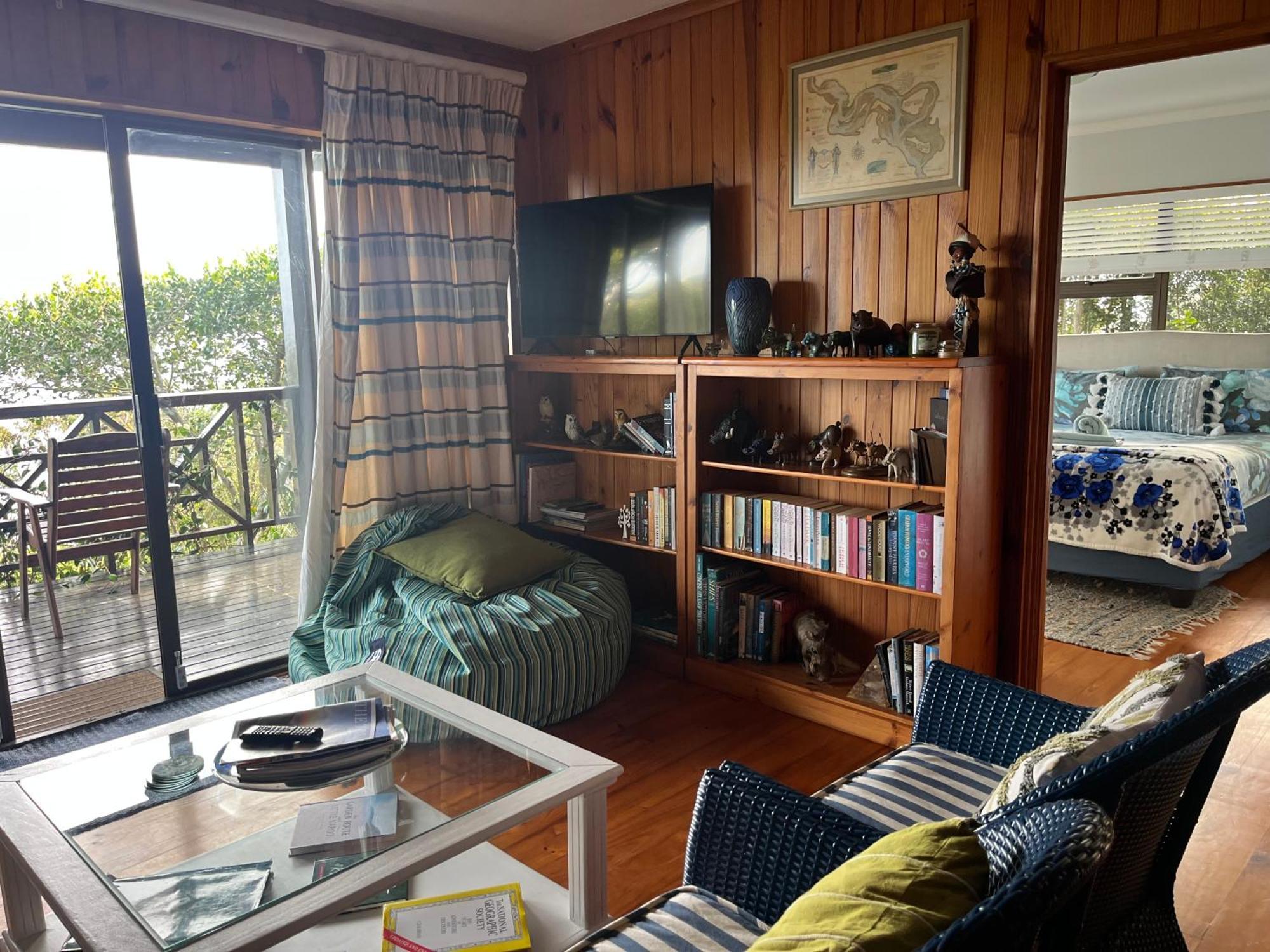Peaceful Guest Suite With Balcony Views And Garden Setting Brenton-on-Sea Bagian luar foto