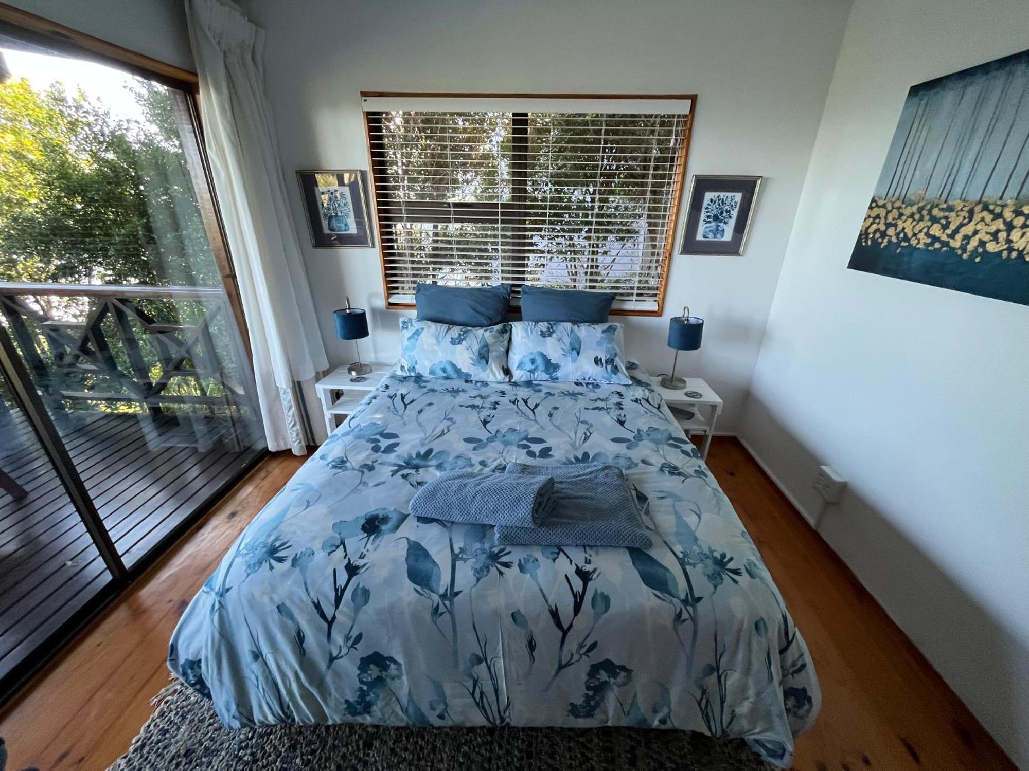 Peaceful Guest Suite With Balcony Views And Garden Setting Brenton-on-Sea Bagian luar foto
